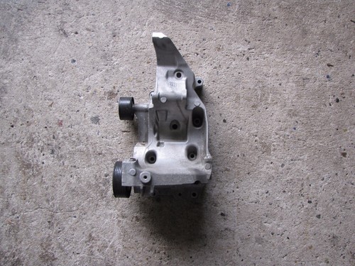 BMW 1er E81 E87 LCI N47 Agregatenträger mit Spannrolle 7802639