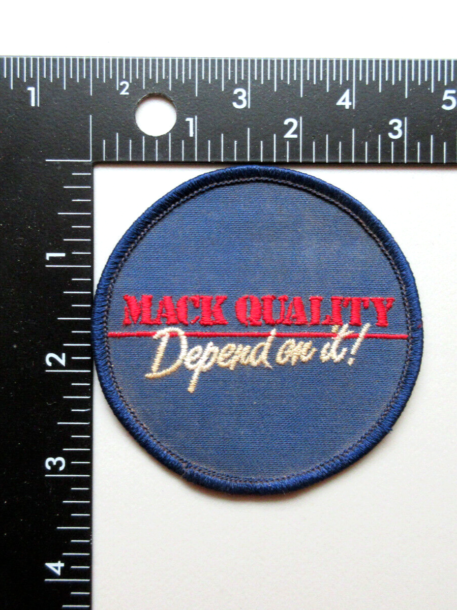 VINTAGE MACK TRUCKS QUALITY DEPEND ON IT! UNIFORM JACKET VEST COLLECTIBLE PATCH
