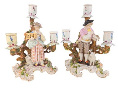 1700'S MEISSEN FIGURAL CANDLABRA PAIR COUPLE WITH CARRIER PIGEONS & SHEEP 10''