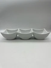 Simple Dining Modern White 3-Slot Condiment Tray