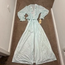 VINTAGE BABY BLUE LADIES DRESSING GOWN SIZE L W Tags Floral *Blemishes