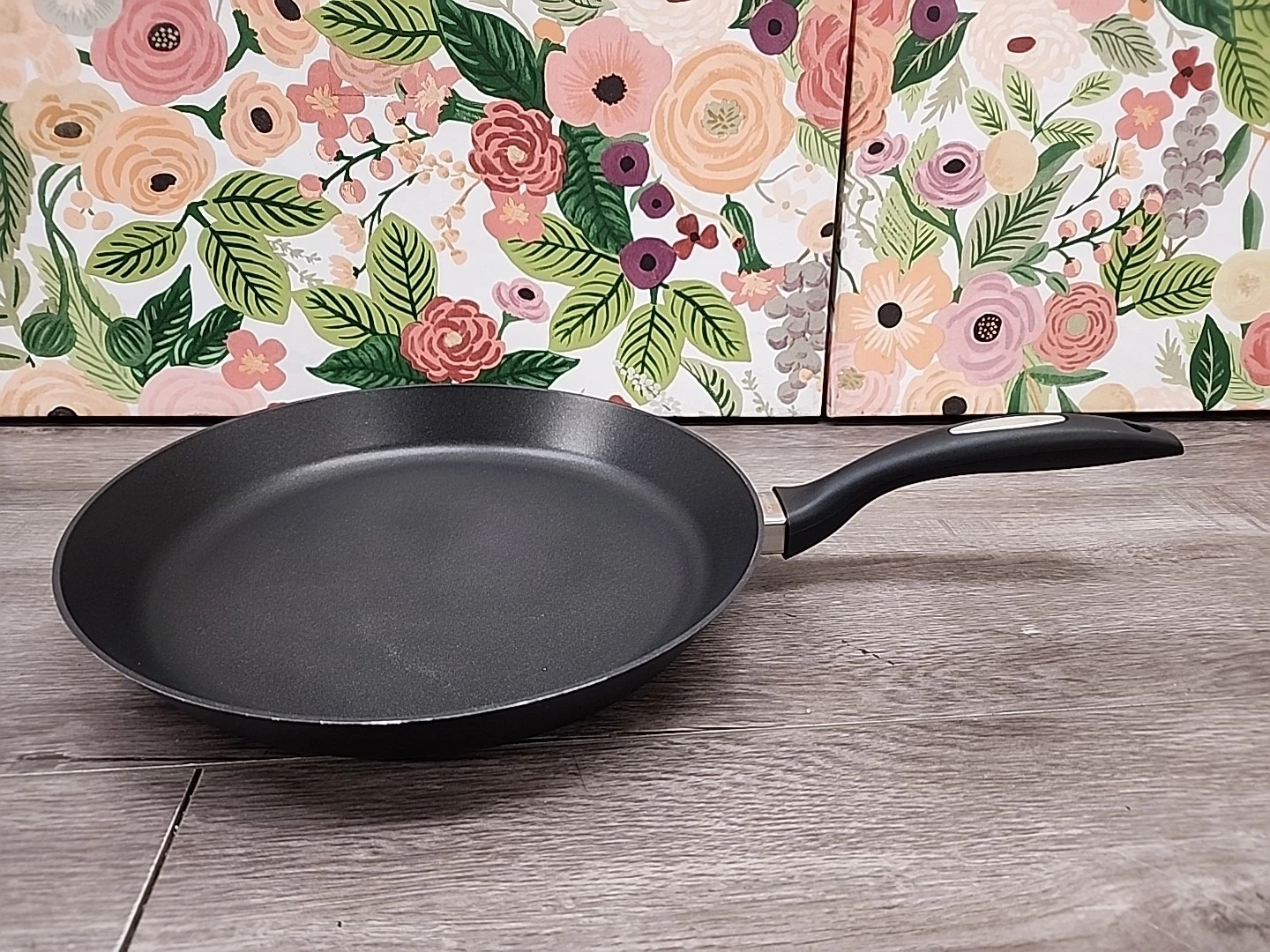 Scanpan ES5 Fry Pan 10.25" Nonstick Skillet Cookware Denmark NWOB