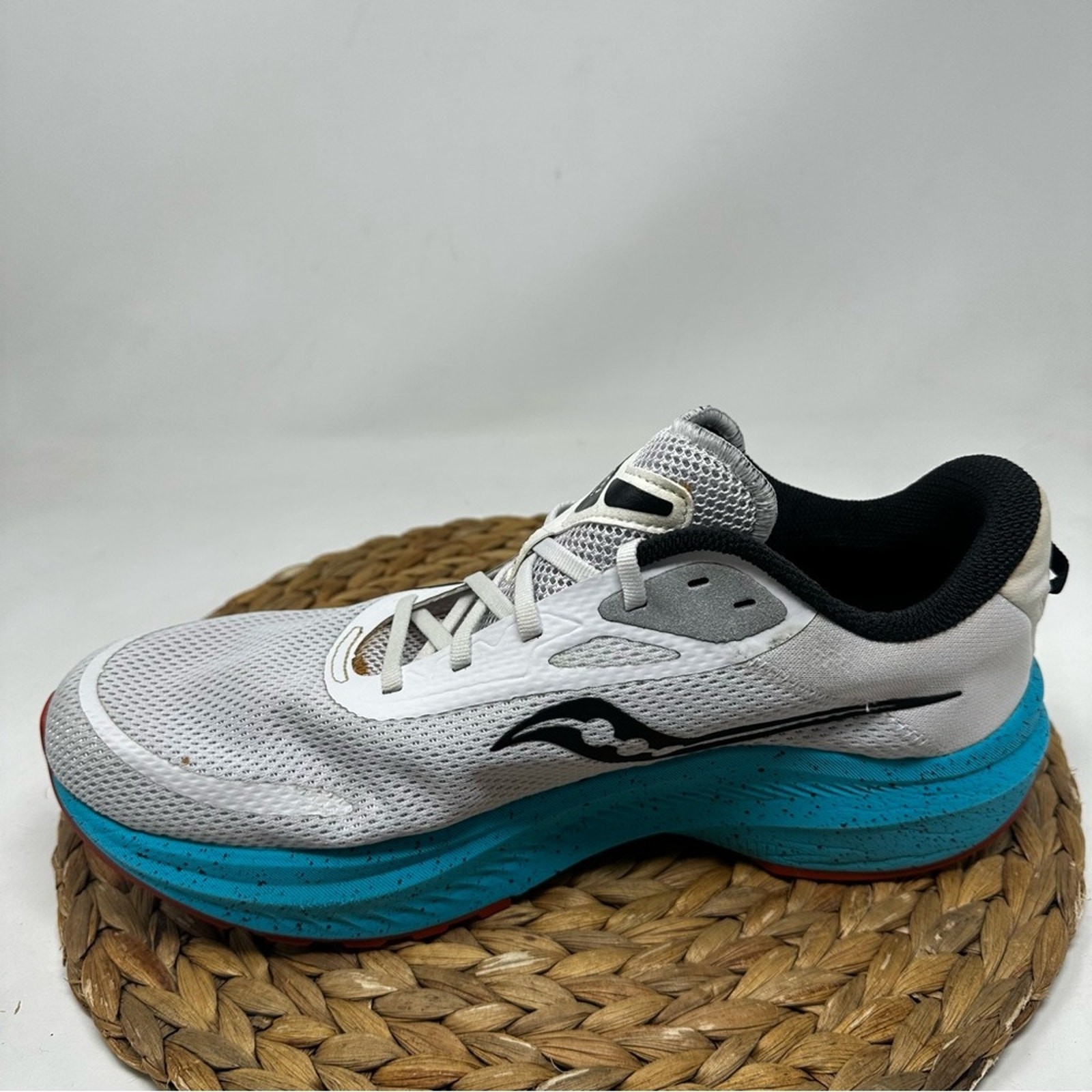 SAUCONY Axon 3 Running Shoes Fog Agave Size 12.5 Men's thumbnail 2