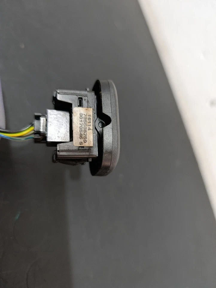 PULSANTE ALZAVETRO ANTERIORE SINISTRO FIAT PANDA (312 (735536759) USATO ORIGINAL - Immagine 3 di 3