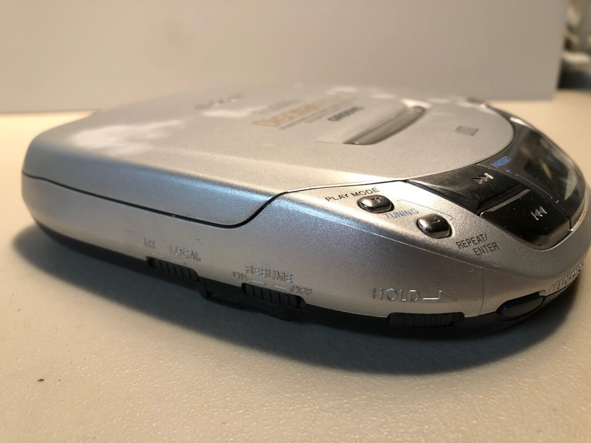 Sony Discman ESP 2: Model # D-F415 FM/AM/CD Player, Tested & works