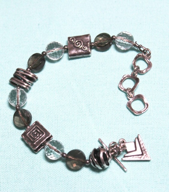 SiLPaDa Sterling Silver 925 Smoky Quartz Toggle Swirl Crystal Bracelet