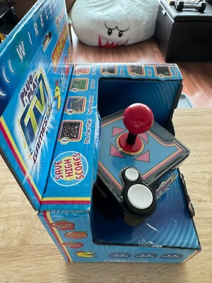 NAMCO Ms. Pac-Man 7 Game Wireless Plug & Play Game Console ~ NEW