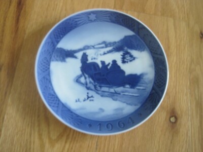 Royal Copenhagen Denmark Plate Fetching The Christmas Tree 1964 Vintage
