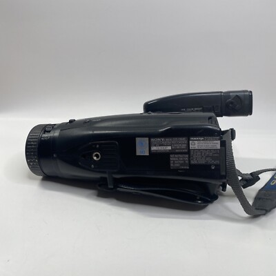 Sony CCD-FX640 Video 8 Handycam not tested No Battery To Test