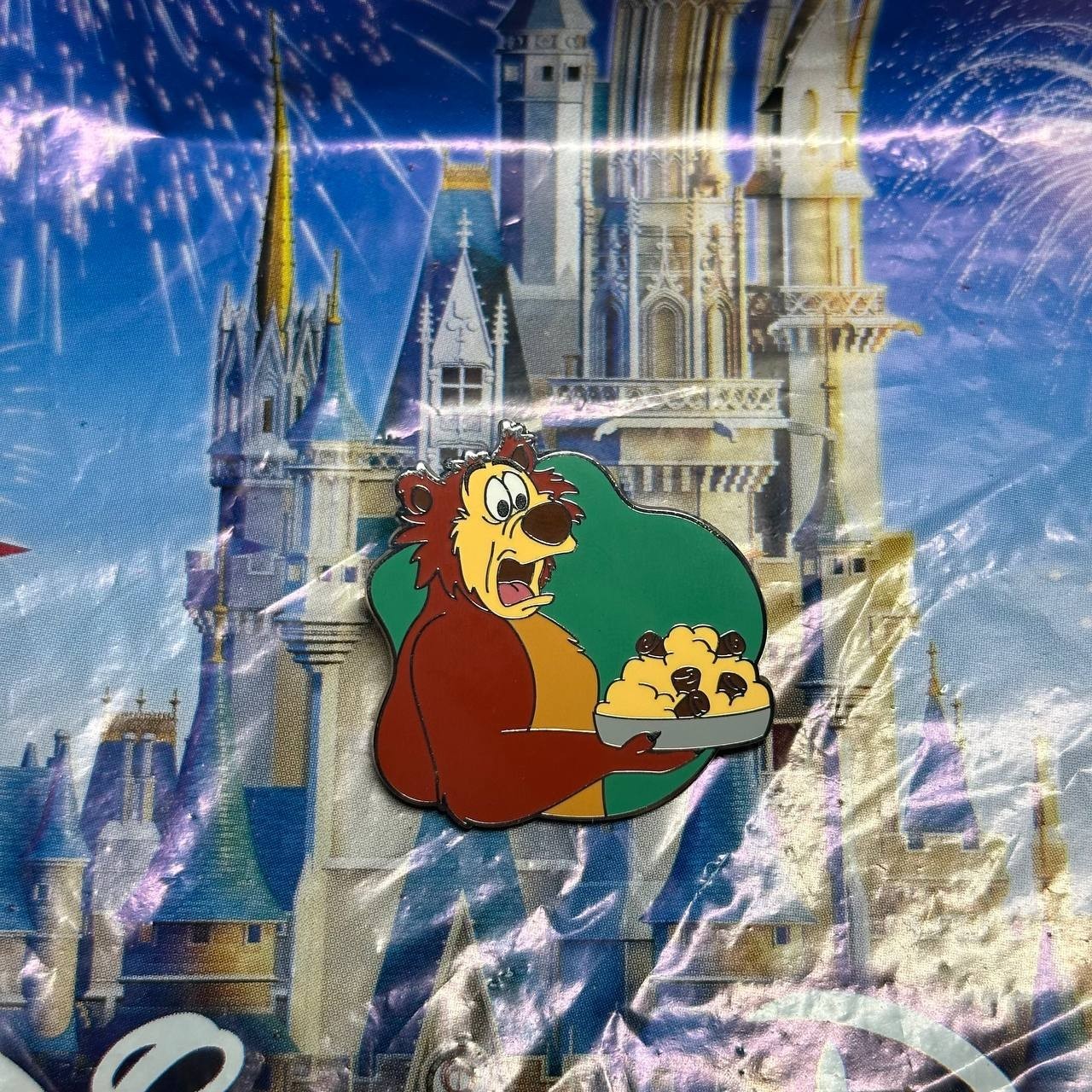 Disney Magical Chefs Mystery Box 2025 Pin Humphrey The Bear As A Chef