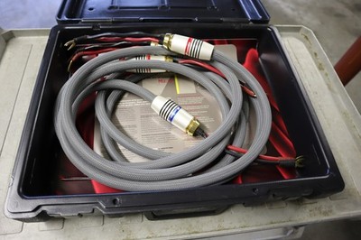 Monster Cable M Series  M2.2s Speaker Cables 10 Feet Long