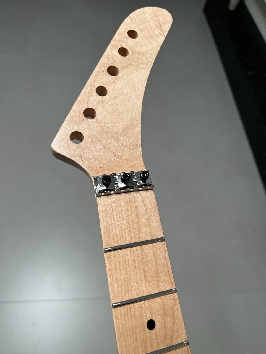 ギター Nutz Banana head 22fret Natural color Maple Guitar Neck sickle lock nut