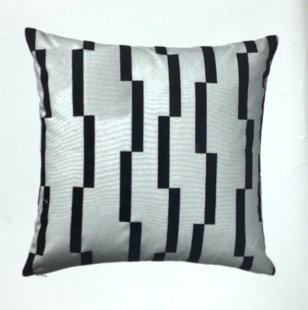 IKEA Kinnen Cushion Pillow Cover White and Black 20x20 " Open Item for