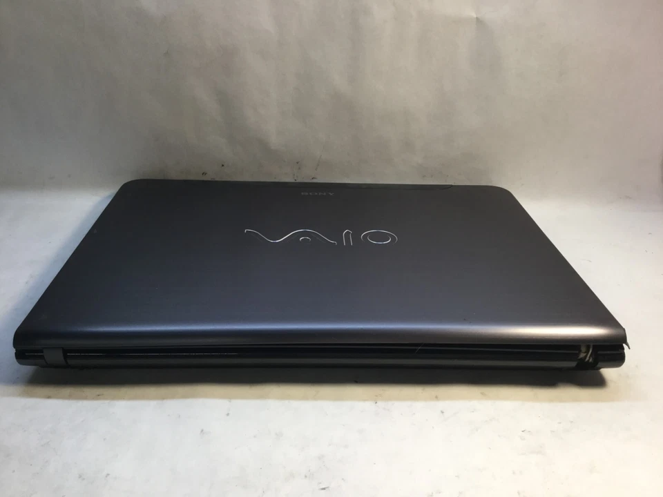 Sony Vaio SVE14AE13L 14" Intel  i7-3632QM- NO POWER/BROKEN HINGE- MZ - Image 4 of 4