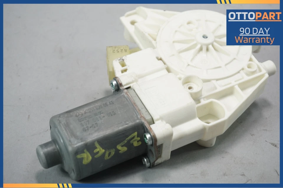 Mercedes-Benz ML350 2005-2015 puerta delantera derecha ventana motor A2518200842 OEM Foto 4 de 4
