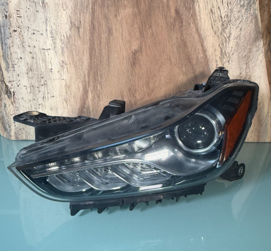 Maserati Ghibli 2016 Front Left Headlight P/N 670005476