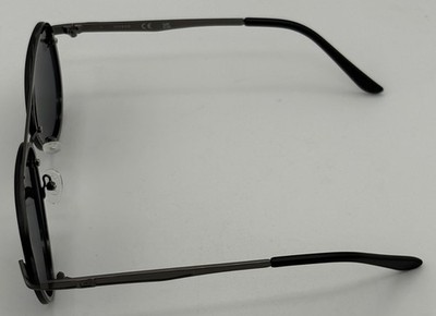 Guess Sunglass Mens Shiny Gunmetal / Metal Aviator, Smoke Flash