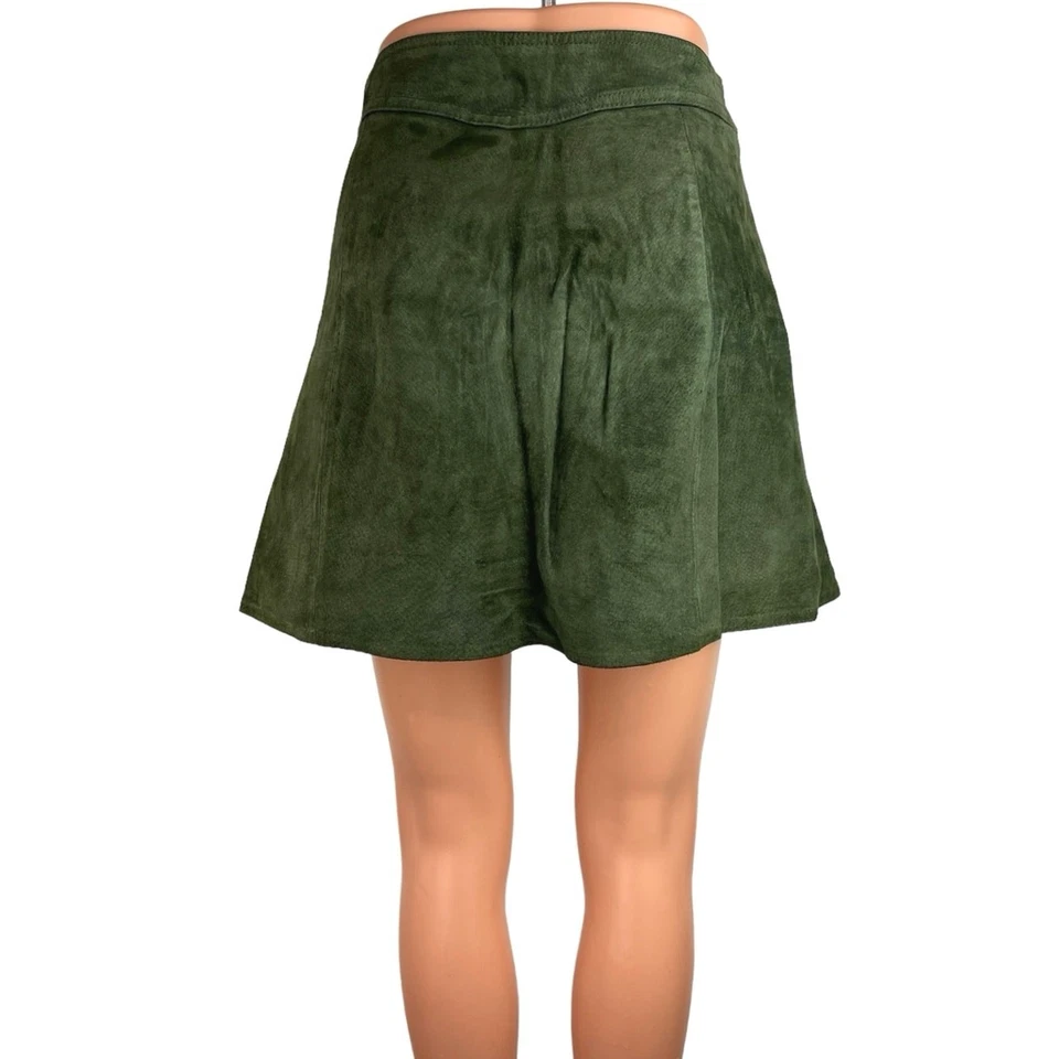 Minifalda Zara Verde 100% Gamuza Cuero Cremallera Frontal Mini Informal Línea A Talla M Foto 3 de 4