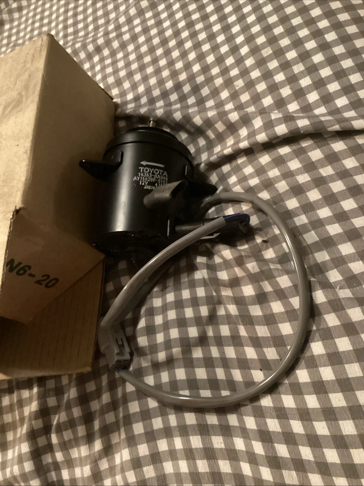 New Right Radiator Fan Motor For 1997-1998 Lexus ES300 3.0L 16363-0A040 - image 3 of 4