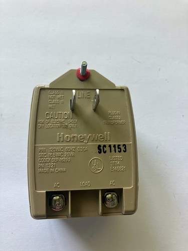 Honeywell  16.5VAC 25VA Plug-In Class 2 Transformer 1321  Power Supply