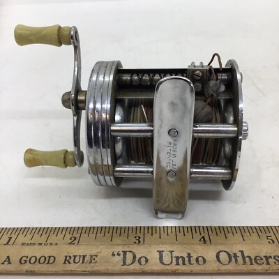 Shakespeare True Blue 1956 Vintage Fishing Reel Model FK Very Cool