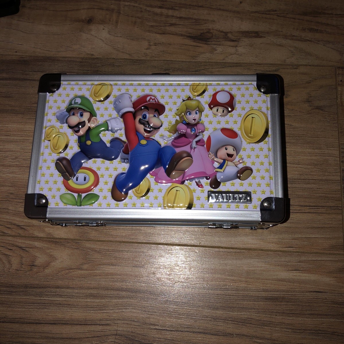 Super Mario Brothers Vaultz Lock it Up Case NO KEY Metal Stash Box