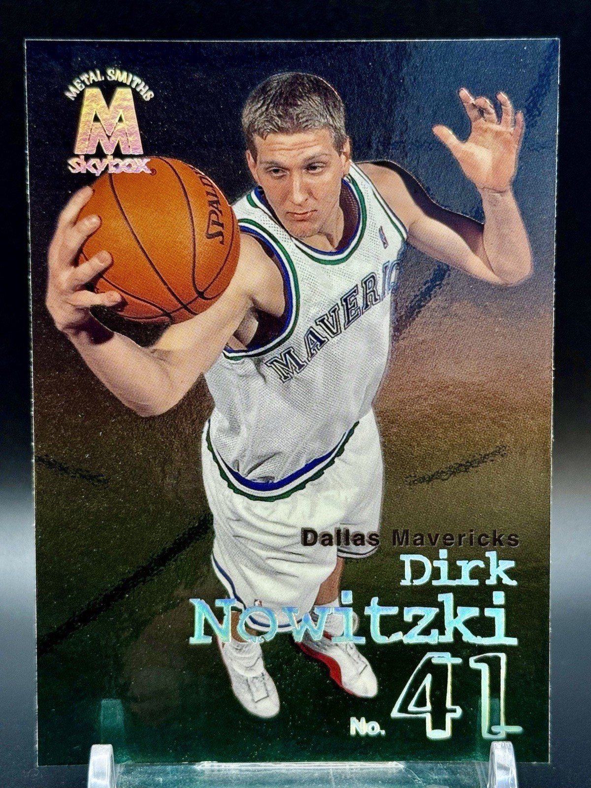 1998-99 Skybox Molten Metal - Dirk Nowitzki #35 (RC)