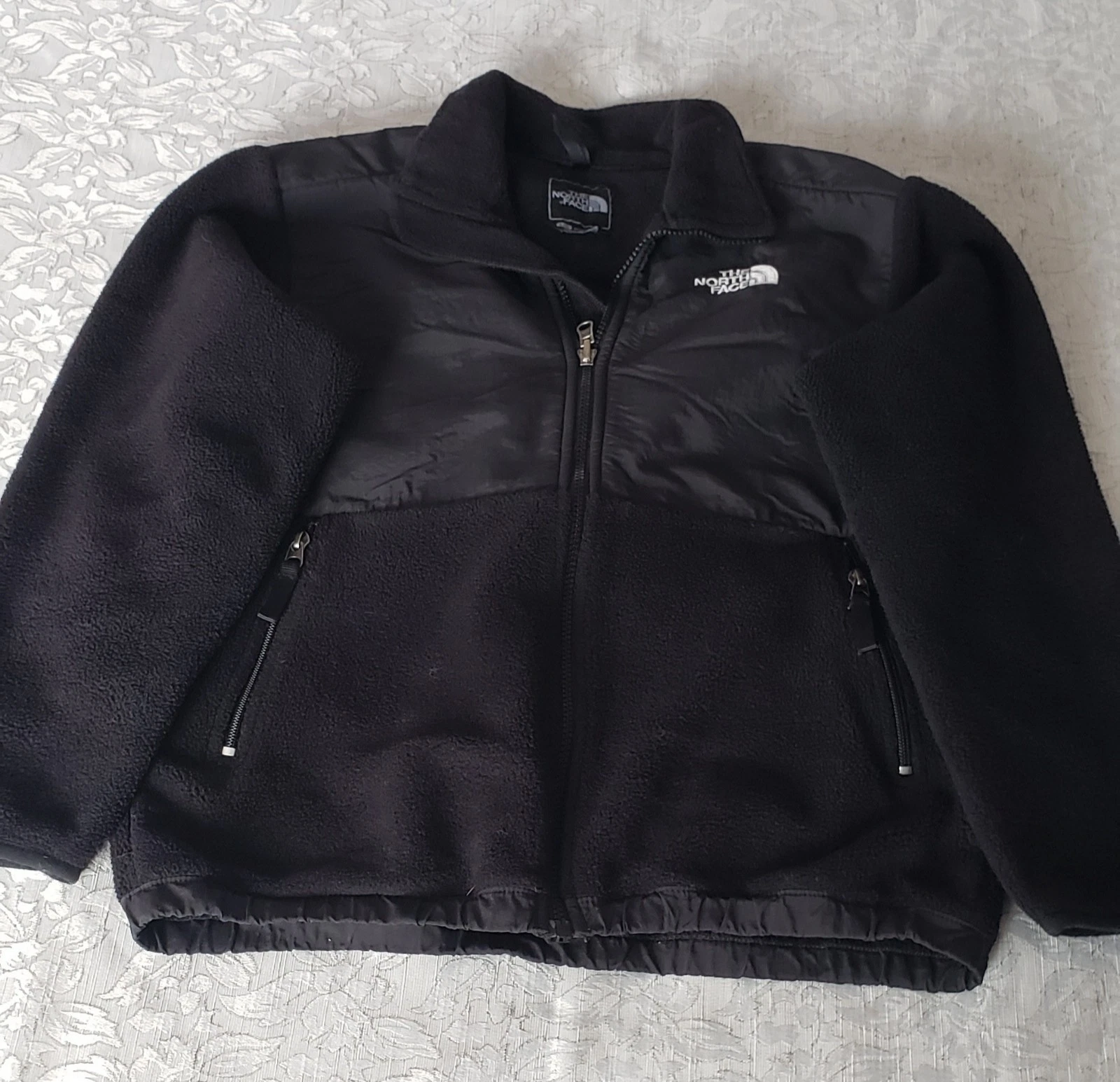 North Face Jacket L/G Boys/Garcons Black Full Zip Fleece
Opens in a new window or tab