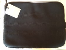 TARGUS 15.6" Debossed Neoprene laptop sleeve - Black - New with tags