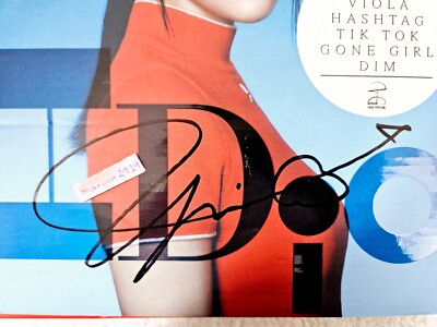 LOONA YVES I Did Signed Promo Album Autographed + Message damaged