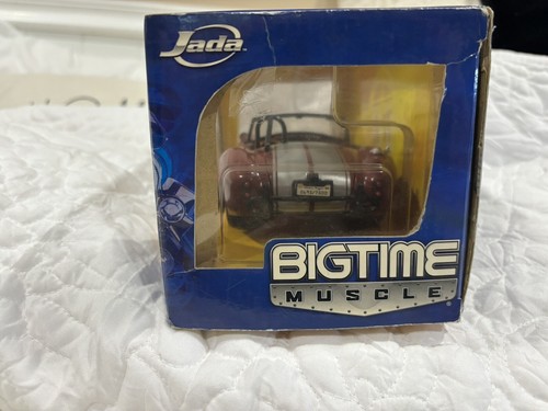 1:24 diecast cars - Picture 2 of 3