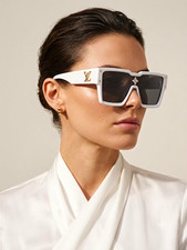 Louis Vuitton Cyclone Women s Oversized Square Sunglasses White/Gray UV400
