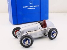 Schuco 1050 Studio Mercedes Silberpfeil Rennabteilung W 25 OVP 1704-12-62