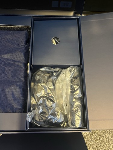 PlayStation 4 Pro 2TB 500 Million Limited Edition Console Boxed Complete PS4 VGC - Picture 7 of 21