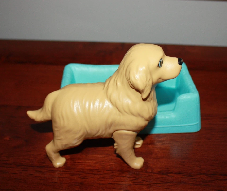 Barbie mascota Golden Retriever cachorros recién nacidos mamá perro caramelo con 3 cachorros y cama azul Foto 2 de 4