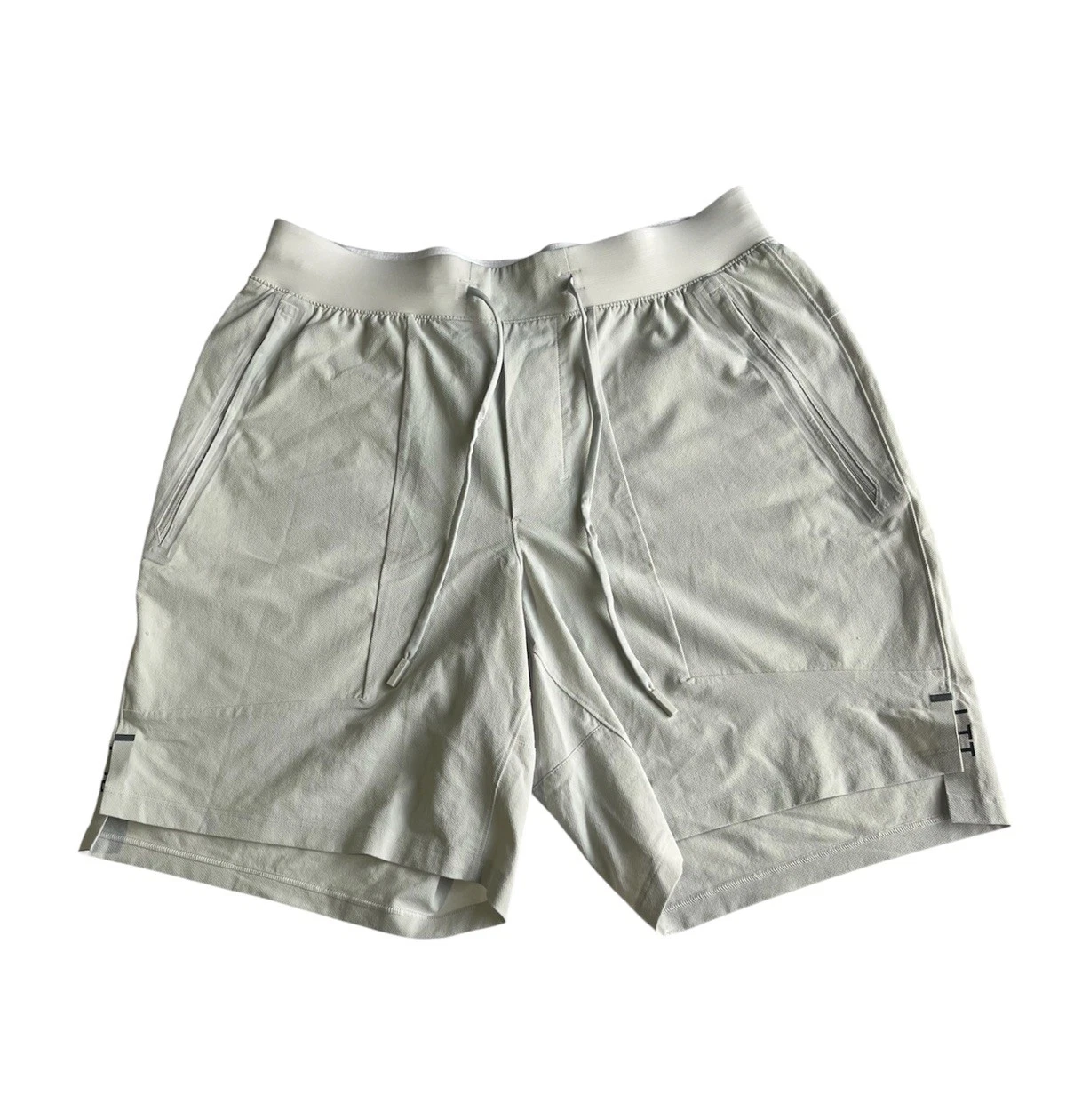 Lululemon License to Train Shorts Men’s Medium Linerless Beige/White Athletic 7”