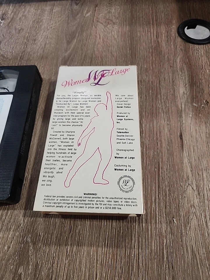 (Pre-owned) Rare Women At Large Presents Volume 1 VHS 1985 Work Out Excersise  - Image 3 of 4