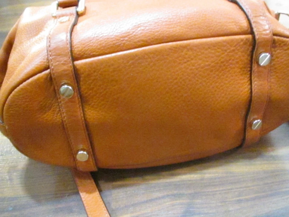 BOLSO CONVERTIBLE GRANDE VINTAGE PRECIOSO MICHAEL KORS NARANJA TODO CUERO Foto 3 de 4