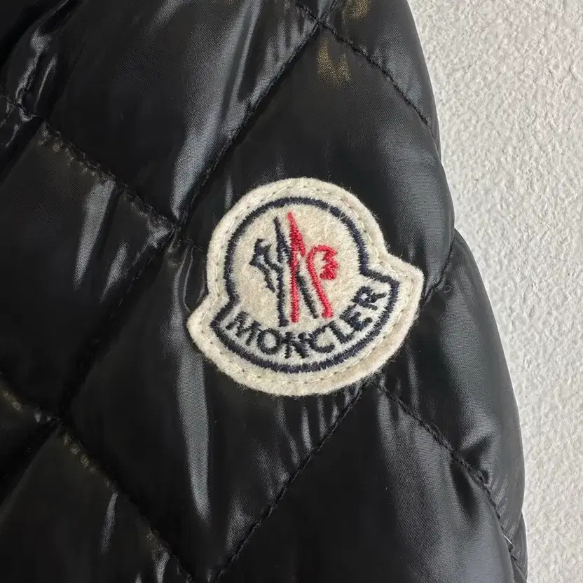 Moncler Grandeval Lightweight Padded Coat for Women thumbnail 6