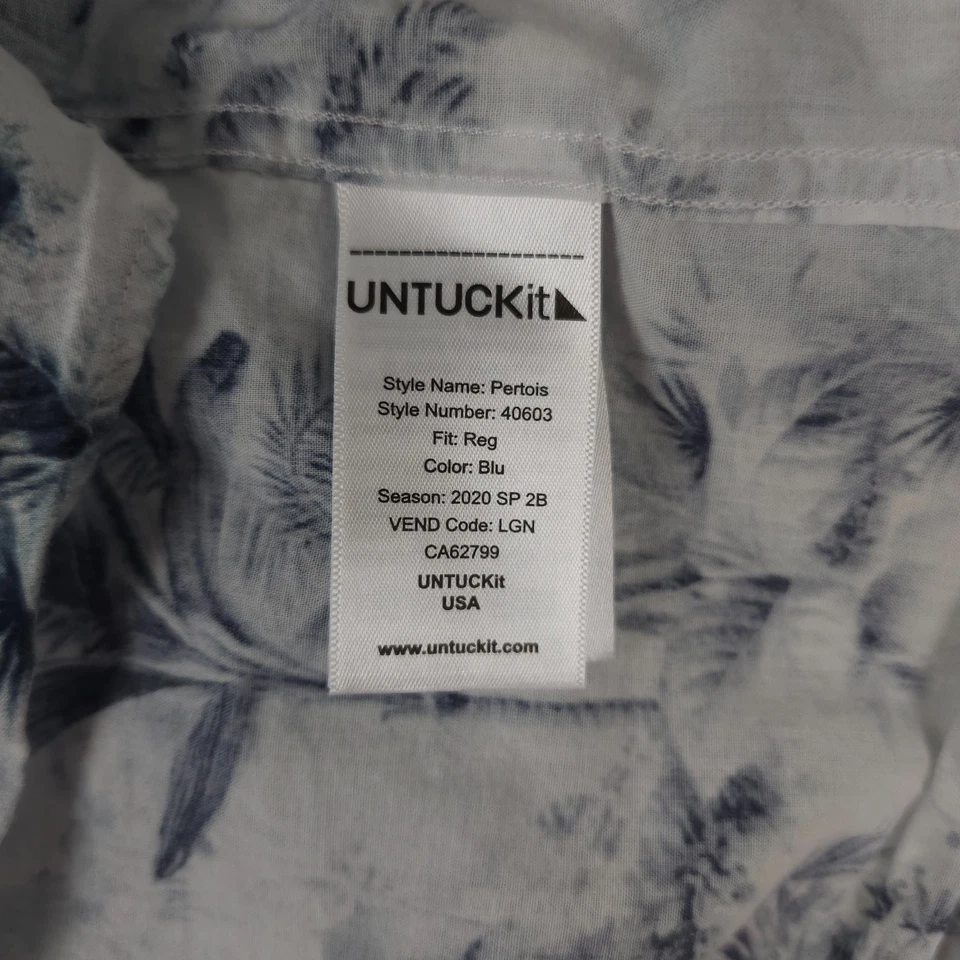 UNTUCKit Shirt Men Large Blue Pertois Hawaiian Palm Trees Short Sleeve Button Up - Image 4 of 4