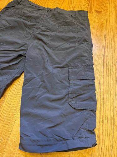 REI Boys Medium 10-12 Hiking Sahara Outdoor Gray Cargo Shorts No Lower Legs - Picture 9 of 17