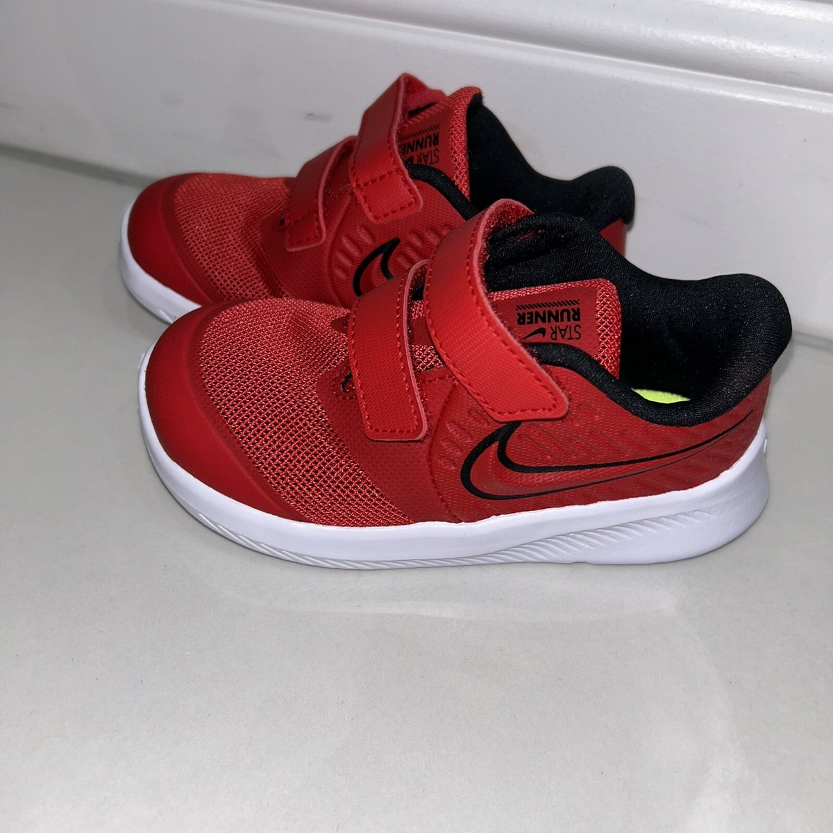 nike star runner red