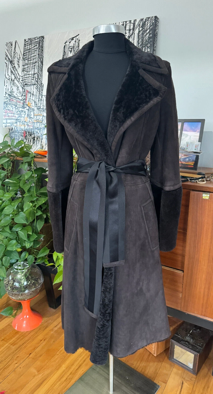 Manteau ceinturé Gucci by Tom Ford marron en daim peau de mouton 2004 F/W