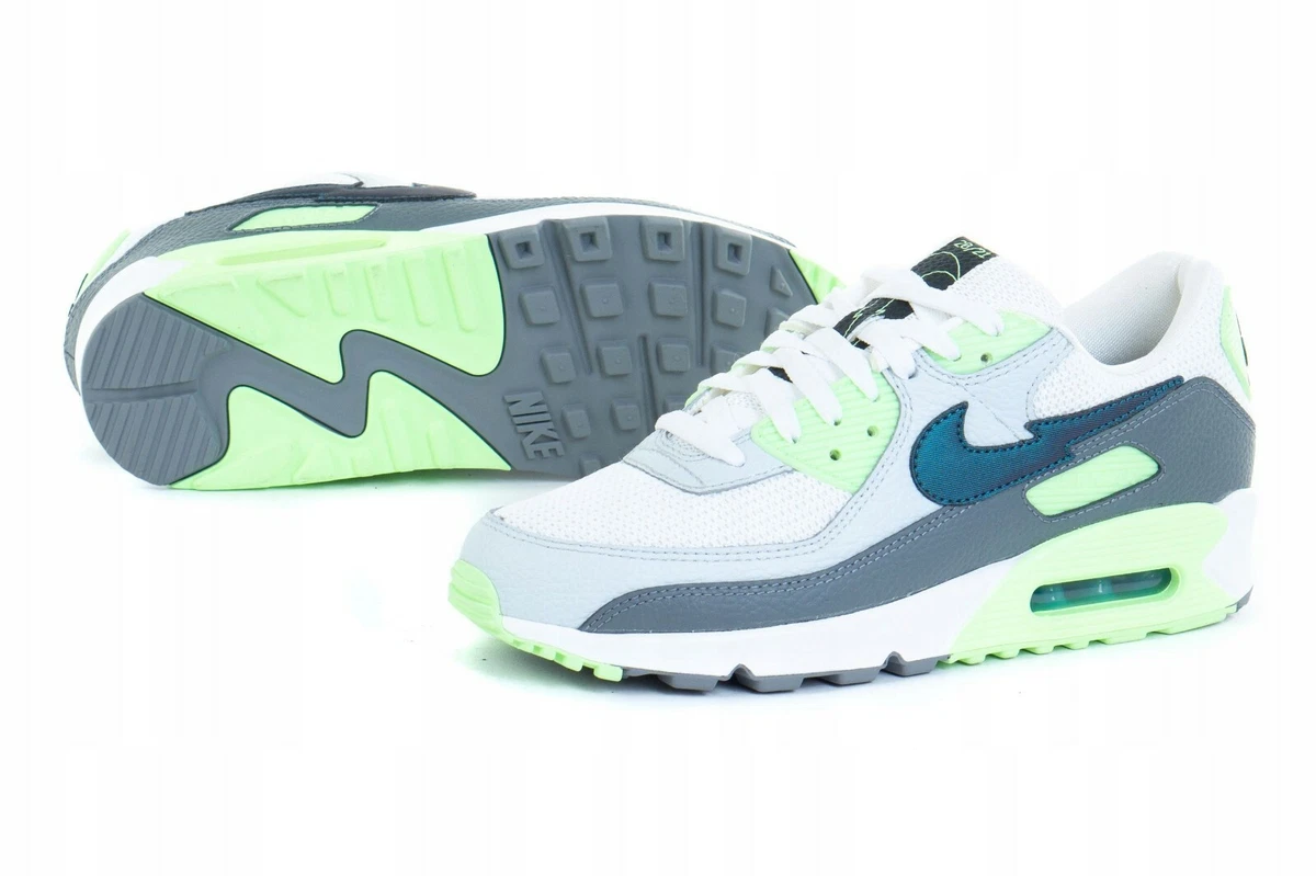 Shoe split nike sale