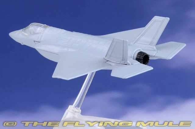 Corgi 1:120 F-35 Lightning II USAF - Image 2 of 4