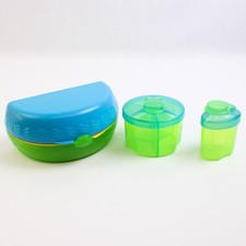 Lot of 3 Gerber and Munchkin Plastic Green  Blue Food Snack Containers