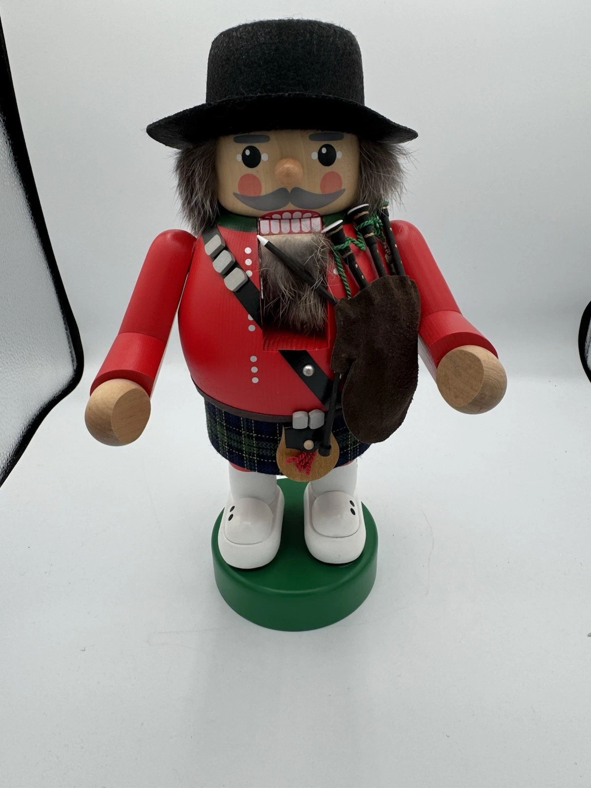 Richard Gladder Nutcracker Scotsman A Tradition Handcrafted In Germany 13In