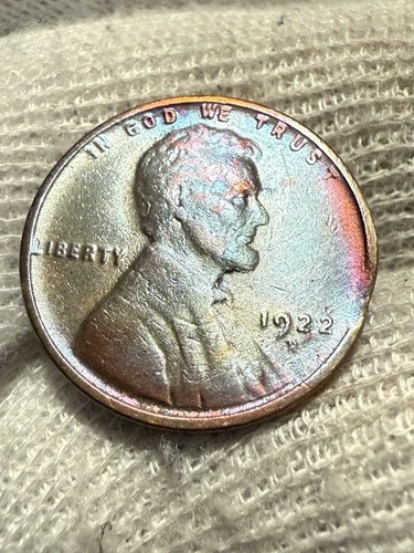 1922 d lincoln cent- choice Lustrous AU+ High Grade Toned