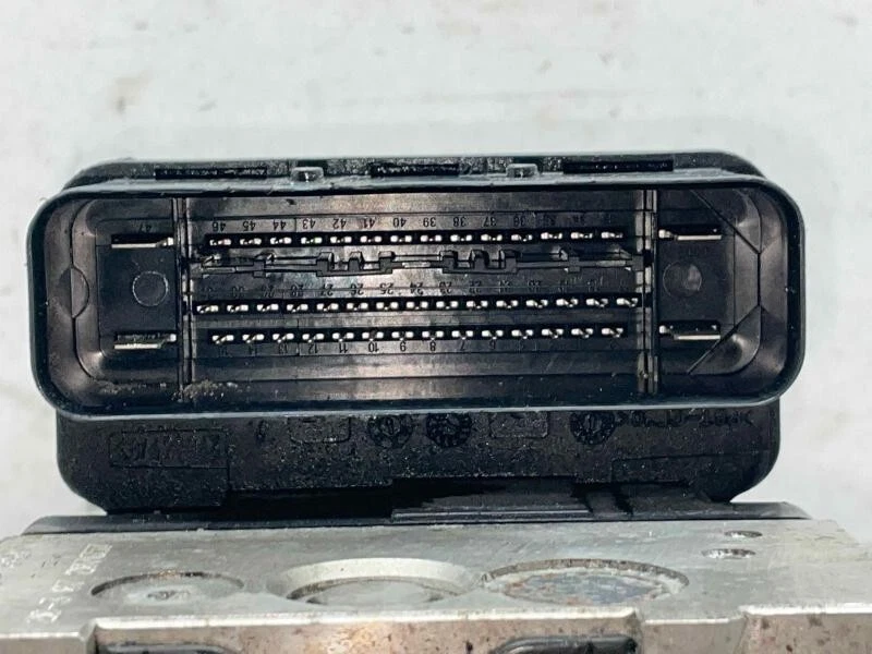 2013-2014 Dodge Charger ABS Pump Assembly Anti Lock Brake Pump ABS Module OEM Foto 4 de 4