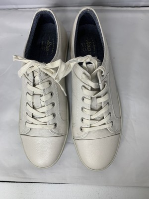 bass white shoes
